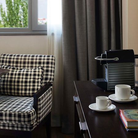 Nh Alcorcon Hotell Eksteriør bilde