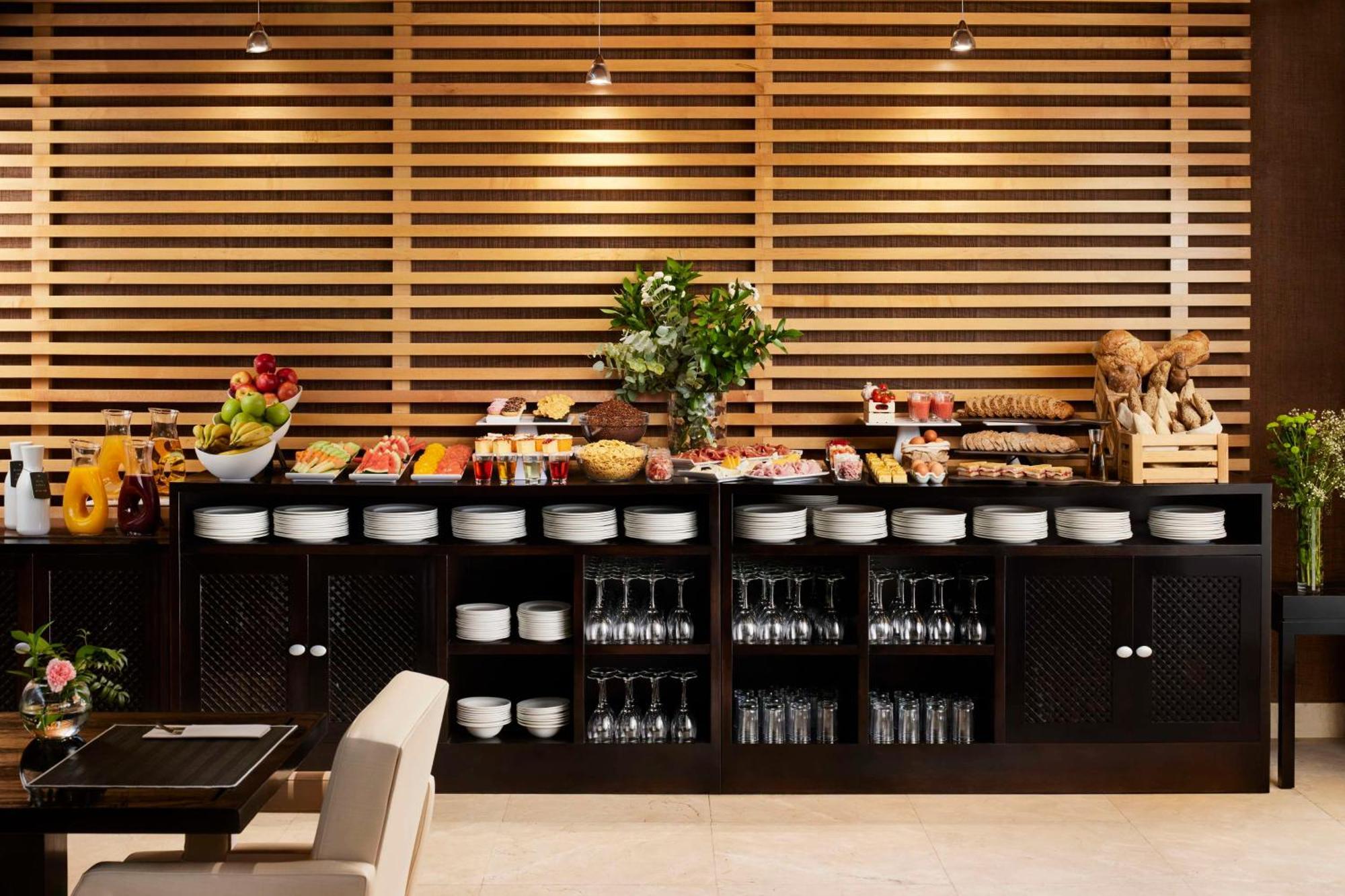 Nh Alcorcon Hotell Eksteriør bilde
