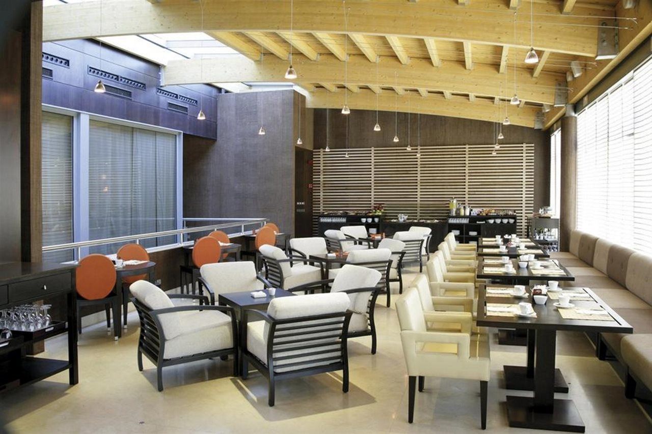 Nh Alcorcon Hotell Eksteriør bilde