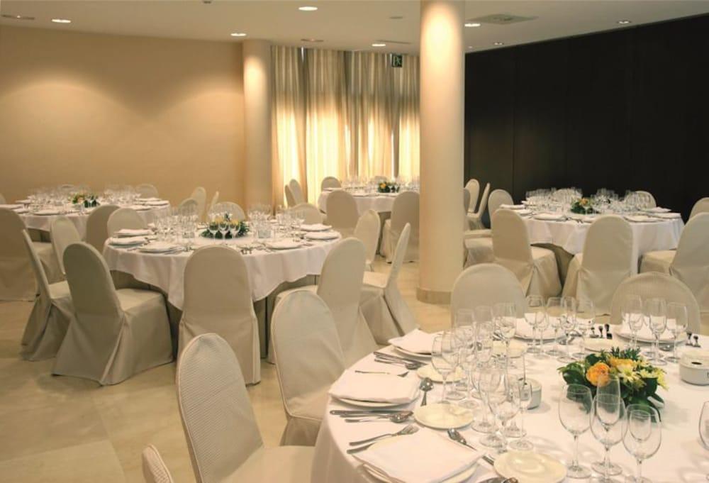 Nh Alcorcon Hotell Eksteriør bilde